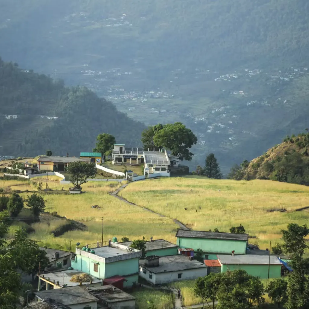 sari-village-ukhimath